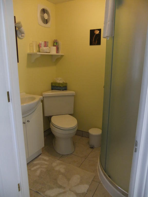 Auld Farm Inn B&B Baddeck Room photo