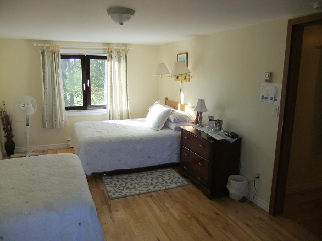 Auld Farm Inn B&B Baddeck Room photo