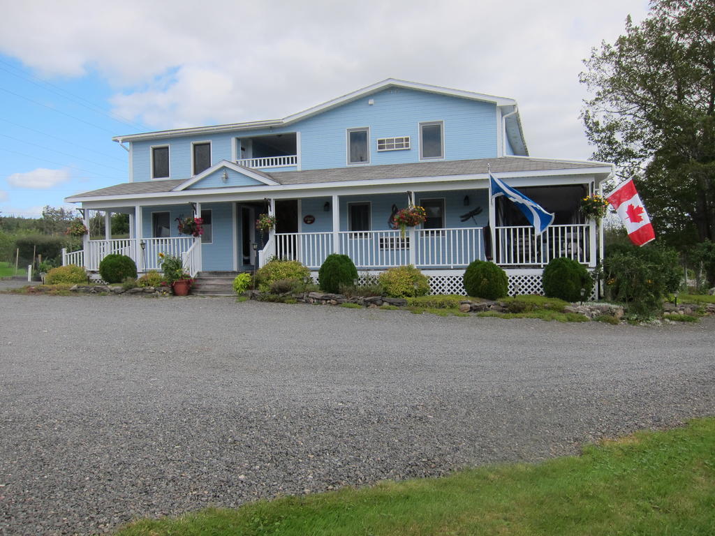 Auld Farm Inn B&B Baddeck Exterior photo