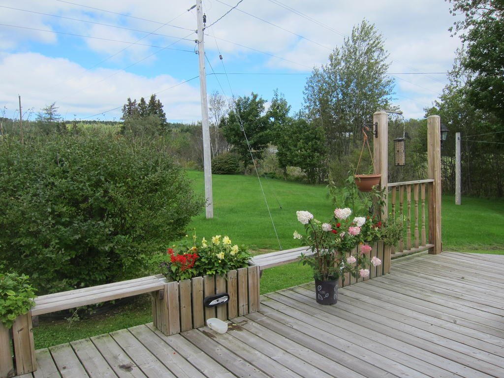 Auld Farm Inn B&B Baddeck Exterior photo